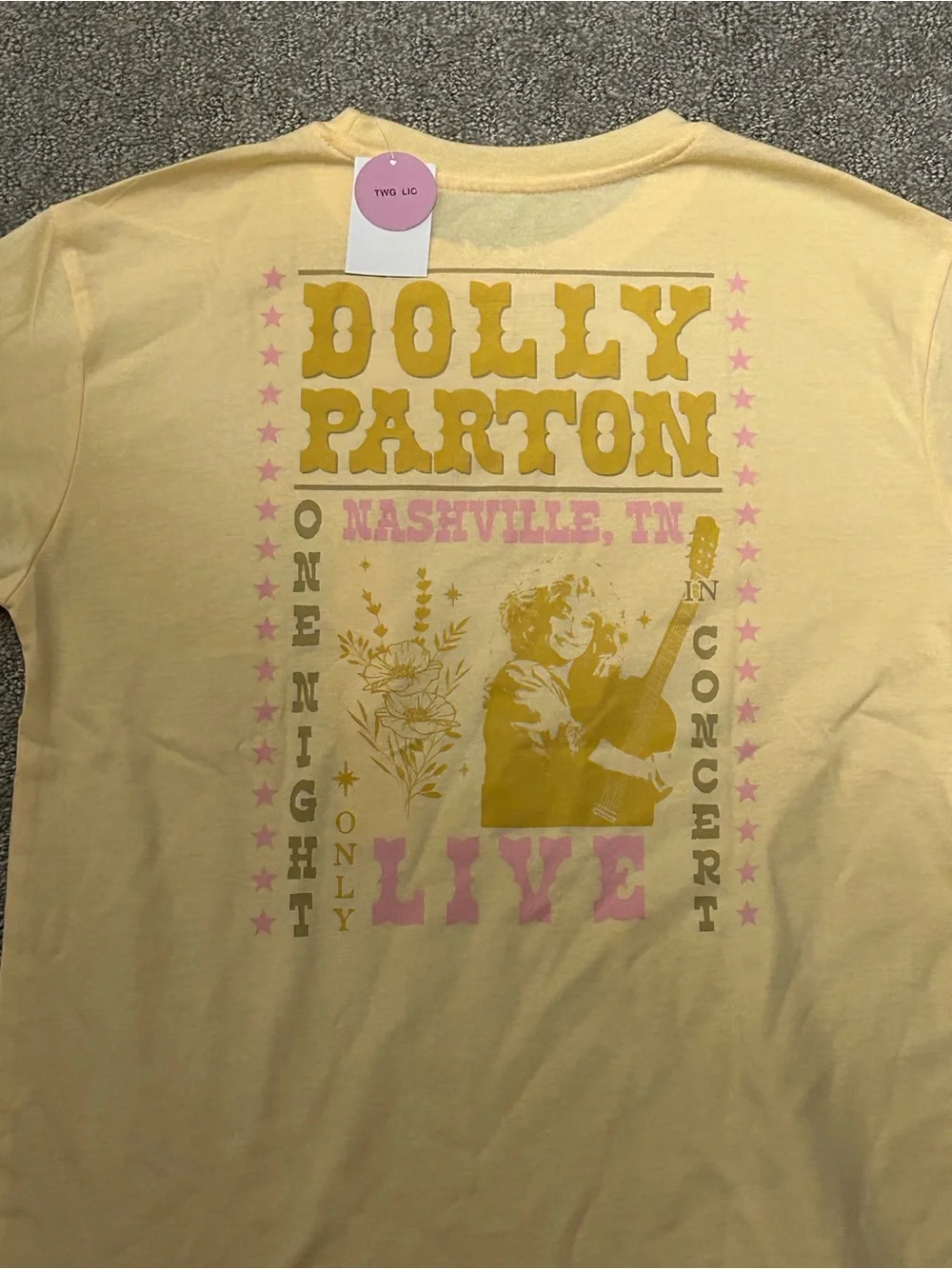 NWT Kids M (8) Dolly Parton Tee